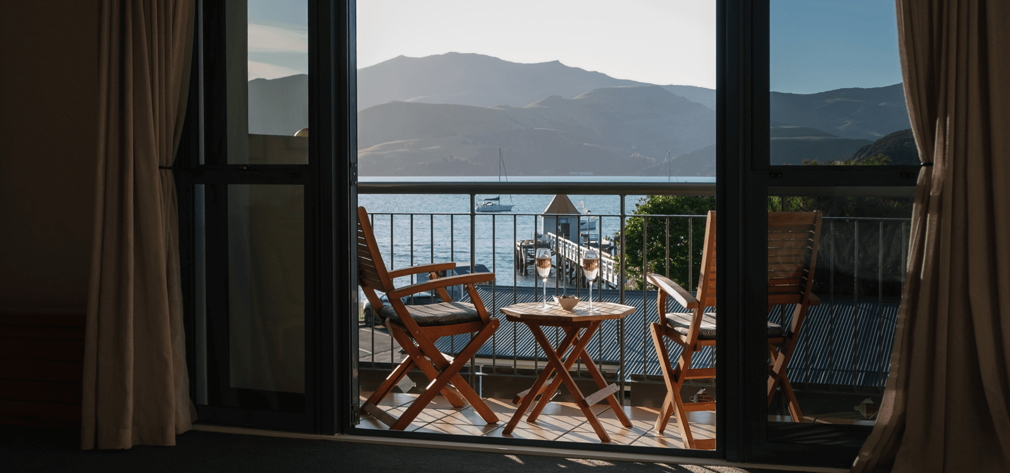 Akaroa Criterion Banner Seaview Holiday